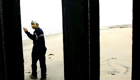 <!--:es-->LA DEPORTACIÓN POR DELITOS GRAVES SERIOS<!--:-->