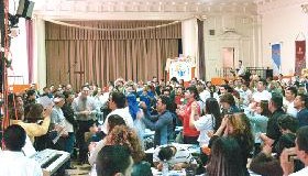 <!--:es-->REALIZAN PRIMER ENCUENTRO JUVENIL CATÓLICO EN LOS ANGELES<!--:-->