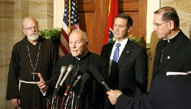 <!--:es-->LÍDERES CATÓLICOS Y DEMÓCRATAS PIDEN REFORMA MÁS HUMANITARIA<!--:-->