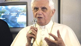 <!--:es-->BENEDICTO XVI: «QUIEN ES CULPABLE DE PEDOFILIA NO PUEDE SER SACERDOTE»<!--:-->