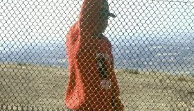 <!--:es-->OTRO “MURO DE LA VERGÜENZA”.- El  Proyecto H.R. 4437, “Ley de control de la inmigración ilegal y el antiterrorismo de 2005”<!--:-->