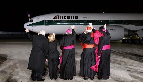 <!--:es-->BENEDICTO XVI SE DESPIDE DE ESTADOS UNIDOS LLAMANDO A LA UNIDAD DE LA IGLESIA<!--:-->