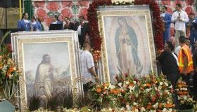 <!--:es-->“MADRE RAYO DE ESPERANZA”, LEMA QUE HICIERON SUYO MILLARES DE FELIGRESES EN PROCESIÓN GUADALUPANA<!--:-->