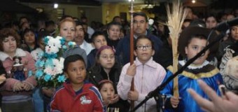 <!--:es-->OBISPO ALEXANDER SALAZAR INTERCEDE POR NIÑOS DE PADRES SIN DOCUMENTOS<!--:-->