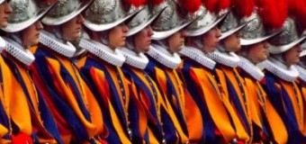 <!--:es-->NO ES EL UNIFORME SINO QUIEN LO VISTE LO QUE DEBE IMPRESIONAR, DICE EL PAPA FRANCISCO<!--:-->