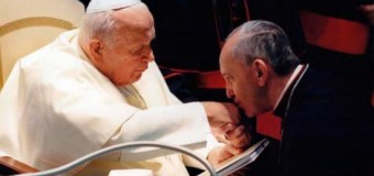 <!--:es-->PAPA FRANCISCO: QUE NO SE OLVIDE HERENCIA ESPIRITUAL DE SAN JUAN PABLO II<!--:-->