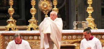 <!--:es-->CORPUS CHRISTI NOS INVITA A CONVERSIÓN, SERVICIO Y AMOR AL PRÓJIMO, DICE EL PAPA FRANCISCO<!--:-->