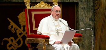 <!--:es-->EL PAPA: DA VERGÜENZA EL AUMENTO DE NIÑOS Y MUJERES FORZADOS A GANARSE LA VIDA EN LA CALLE<!--:-->