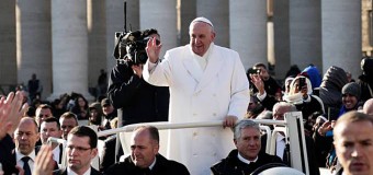 <!--:es-->EL PAPA FRANCISCO DIRIGIÓ ESTE “SALUDO DE CORAZÓN” POR EL AÑO NUEVO 2016<!--:-->
