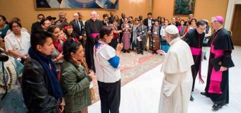 PAPA FRANCISCO PIDE CONCILIAR PROGRESO ECONÓMICO CON PROTECCIÓN DE PUEBLOS INDÍGENAS