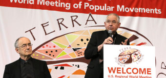 EN UNA REUNIÓN MUNDIAL DE MOVIMIENTOS POPULARES