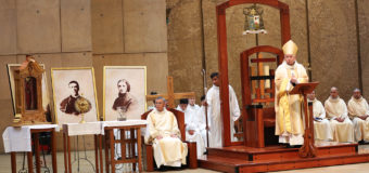 EN EL CUERPO DE CRISTO, NOS REUNIMOS TODOS COMO AMIGOS