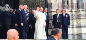 UN BUEN SACERDOTE SE DEJA ‘AGOTAR’ POR LA GENTE Y NO REZA COMO UN ‘PAPAGAYO’, DICE EL PAPA