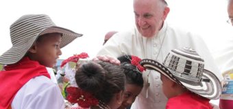 LOS 10 GESTOS QUE MARCARON LA VISITA DEL PAPA FRANCISCO A COLOMBIA