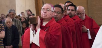LA SEMANA SANTA NOS AYUDA A SER SANTOS