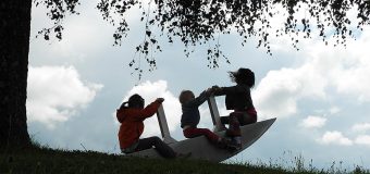 NAVEGANDO CON FE EL CORONAVIRUS CON SUS HIJOS