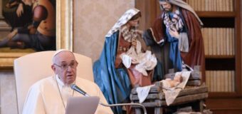 EL PAPA PIDE UNA NAVIDAD “DE COMPASIÓN Y TERNURA” QUE DE ESPERANZA EN MEDIO DE LA PANDEMIA