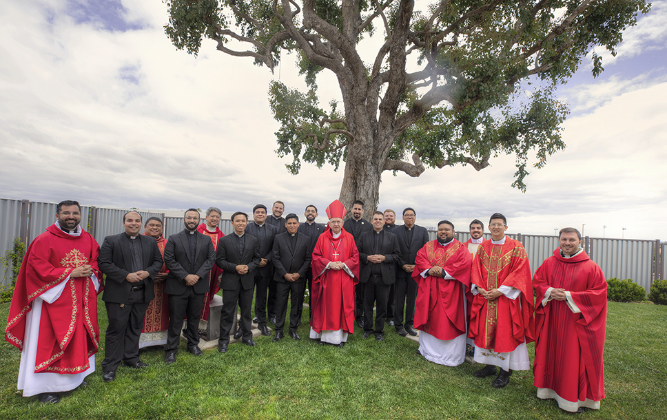 JESÚS TIENE UN “PROGRAMA DE TRABAJO” PARA LOS NUEVOS SACERDOTES DE LOS ÁNGELES Por Monseñor JOSÉ H. GOMEZ