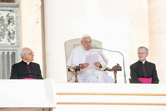 CATEQUESIS COMPLETA DEL PAPA FRANCISCO: EL ESPÍRITU SANTO GUÍA AL PUEBLO DE DIOS HACIA JESÚS, NUESTRA ESPERANZA