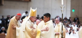 ‘EL AMOR DE DIOS ES LA RAZÓN DEL SACERDOCIO DE USTEDES’    Por Monseñor JOSÉ H. GOMEZ