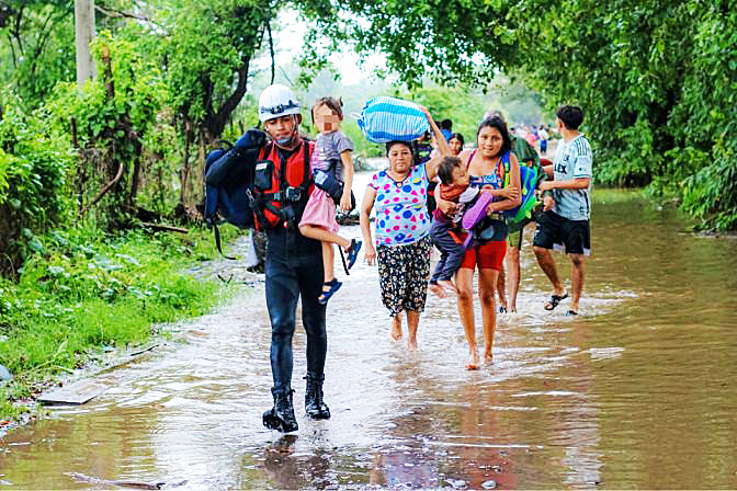 32 PERSONAS FALLECIERON POR LLUVIAS EN CENTROAMÉRICA: LA IGLESIA CATÓLICA PIDE SOLIDARIDAD