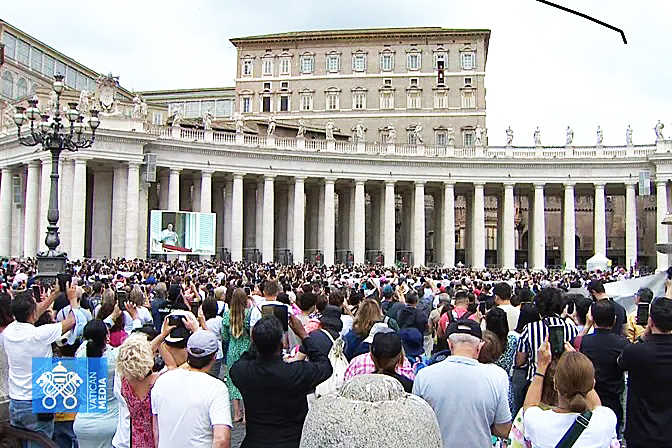 EL PAPA FRANCISCO SOBRE GUERRAS EN UCRANIA Y TIERRA SANTA: “SE NECESITA NEGOCIACIÓN”