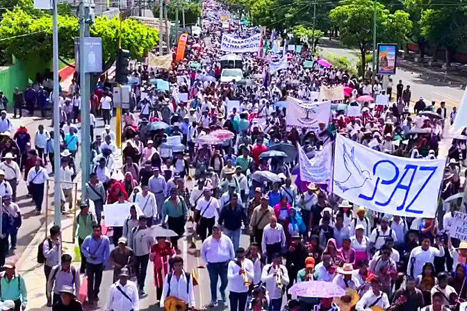 OBISPOS Y FIELES EN CHIAPAS MARCHAN CONTRA LA VIOLENCIA EN MÉXICO: “¡DETENGAN ESTE SISTEMA DE MUERTE!”