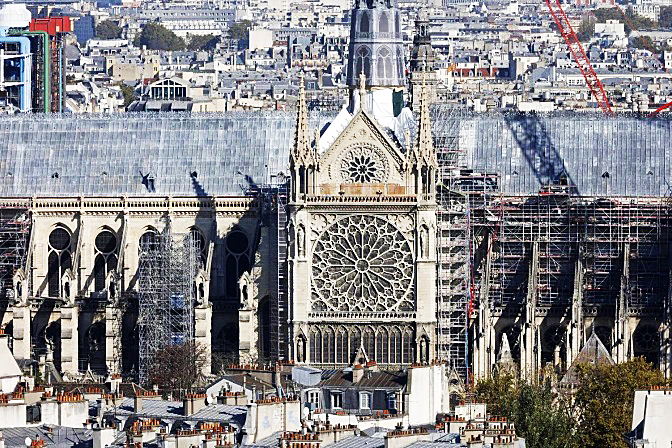 LAS CAMPANAS DE NOTRE-DAME SUENAN POR PRIMERA VEZ DESDE EL DEVASTADOR INCENDIO DE HACE 5 AÑOS
