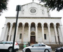 LAS DETENCIONES DE ICE AFECTAN A LAS IGLESIAS CATÓLICAS DE WASHINGTON D.C.