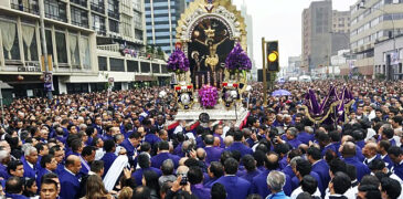 LA IGLESIA CATÓLICA CONMEMORA HOY AL SEÑOR DE LOS MILAGROS, EL CRISTO MORENO   