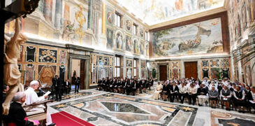 EL PAPA LLAMA A “DEJARSE PROVOCAR” POR LOS QUE SUFREN, SIN MIEDO A CEDER LAS PROPIAS SEGURIDADES