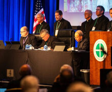 OBISPOS DE EE. UU. EMITEN UN «MENSAJE ESPECIAL» SOBRE INMIGRACIÓN DURANTE SU ASAMBLEA PLENARIA EN BALTIMORE