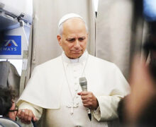 TEXTO COMPLETO DE LA RUEDA DE PRENSA DEL PAPA LEÓN XIV EN EL AVIÓN DE BEIRUT A ROMA