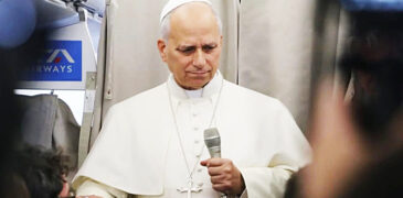 TEXTO COMPLETO DE LA RUEDA DE PRENSA DEL PAPA LEÓN XIV EN EL AVIÓN DE BEIRUT A ROMA