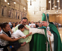 ARZOBISPO DE LOS ÁNGELES ELOGIA PROYECTO DE LEY DE INMIGRACIÓN PARA CREAR PROTECCIONES LEGALES