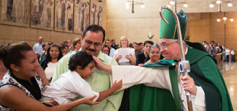 ARZOBISPO DE LOS ÁNGELES ELOGIA PROYECTO DE LEY DE INMIGRACIÓN PARA CREAR PROTECCIONES LEGALES