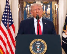 TRUMP PROMETE ATACAR A IRÁN CON “EXTREMA DUREZA” EN MEDIO DE LOS LLAMADOS CATÓLICOS A LA PAZ